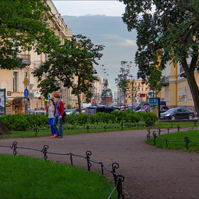 Вид из Александровского сада на Вознесенский проспект